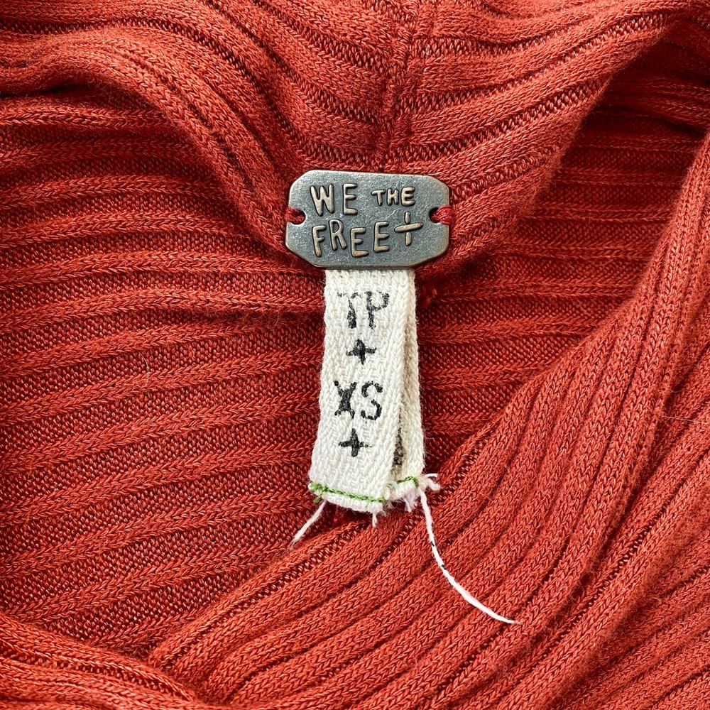 Free People Lover Rust Ribbed Split Back Pullover - image 7